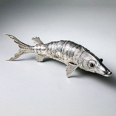ARTICULATED SILVER FISH
