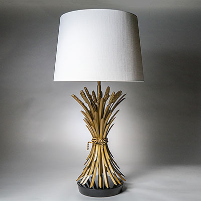 A GOLD WHEAT TABLE LAMP