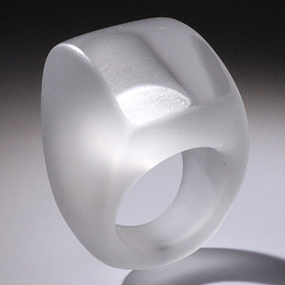 CLEAR LUCITE RING