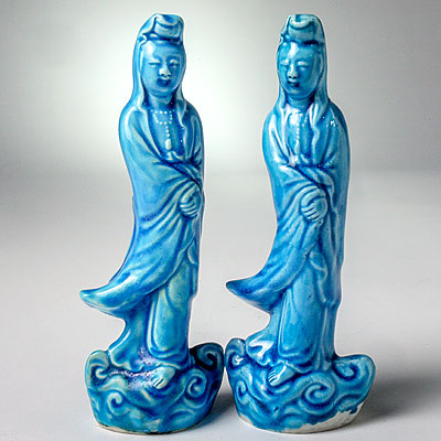 CHINESE BLUE FIGURES